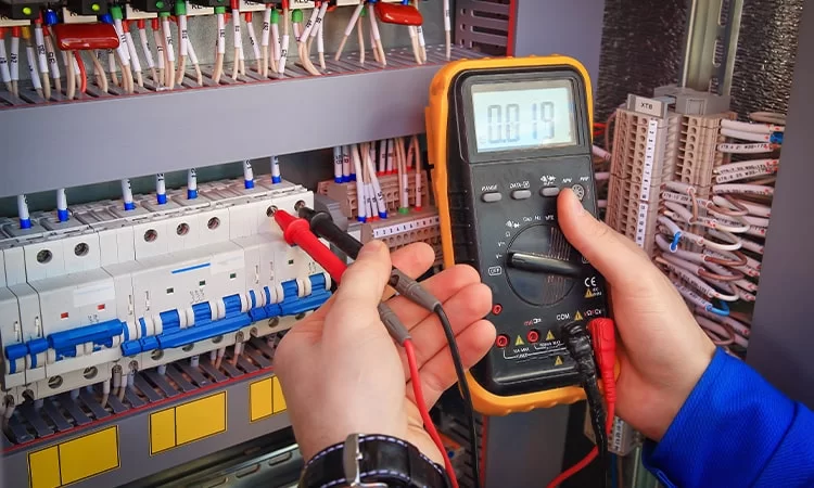 Certified electrician performing electrical repair in Dubai